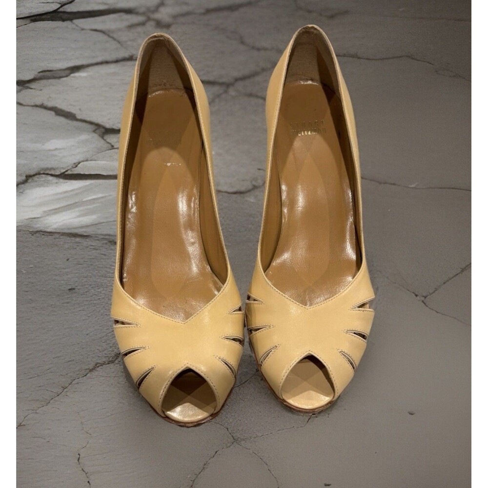 Stuart Weitzman Leather Heels Cut Out Vamp Almond‎ Peep Toe Pump Tan 8M